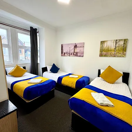 3 Bedrooms Spacious House, Separate Reception, 2 Full Bathrooms, Parking, Garden London Exterior foto